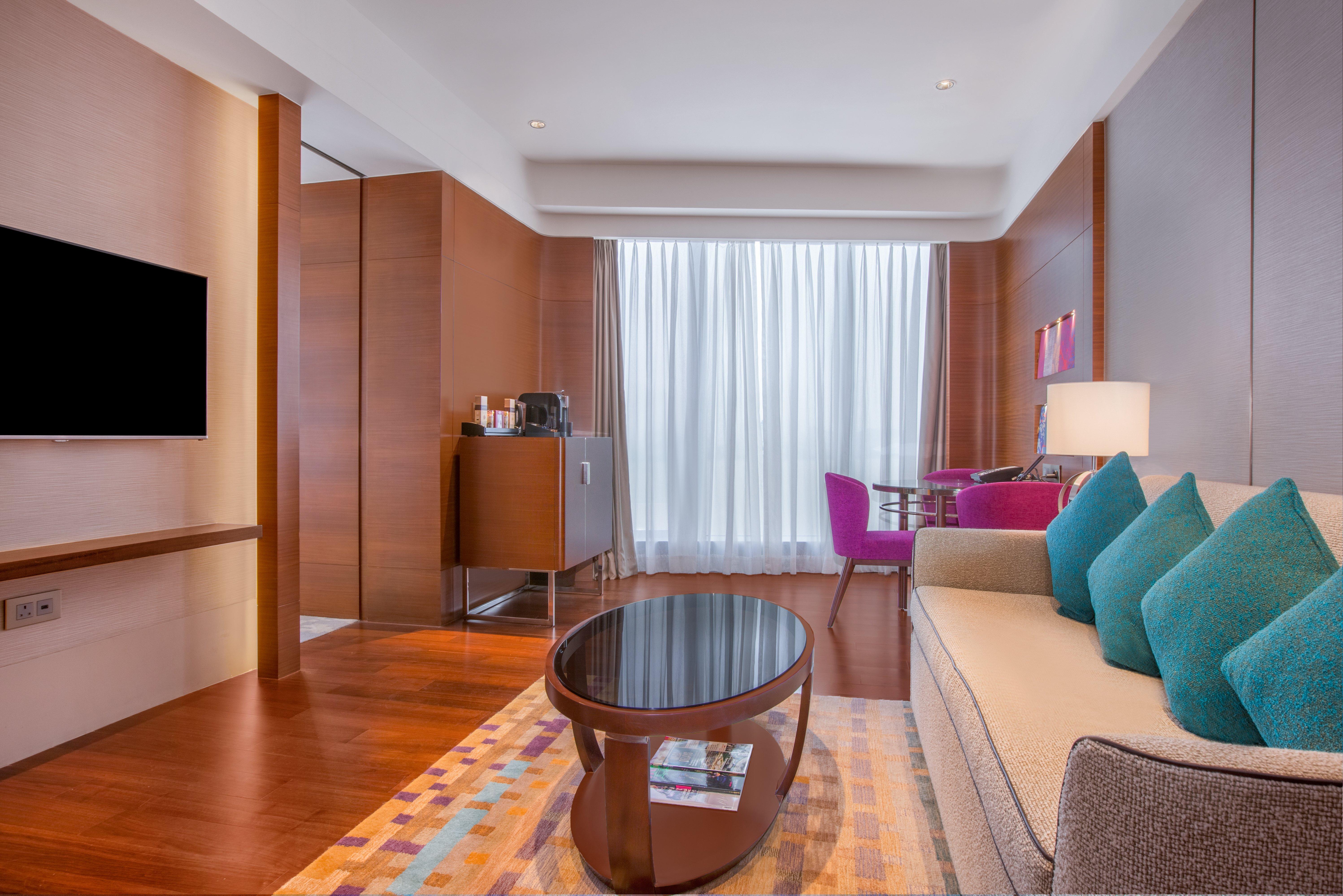 Готель Crowne Plaza Macau By Ihg Екстер'єр фото A suite at the hotel