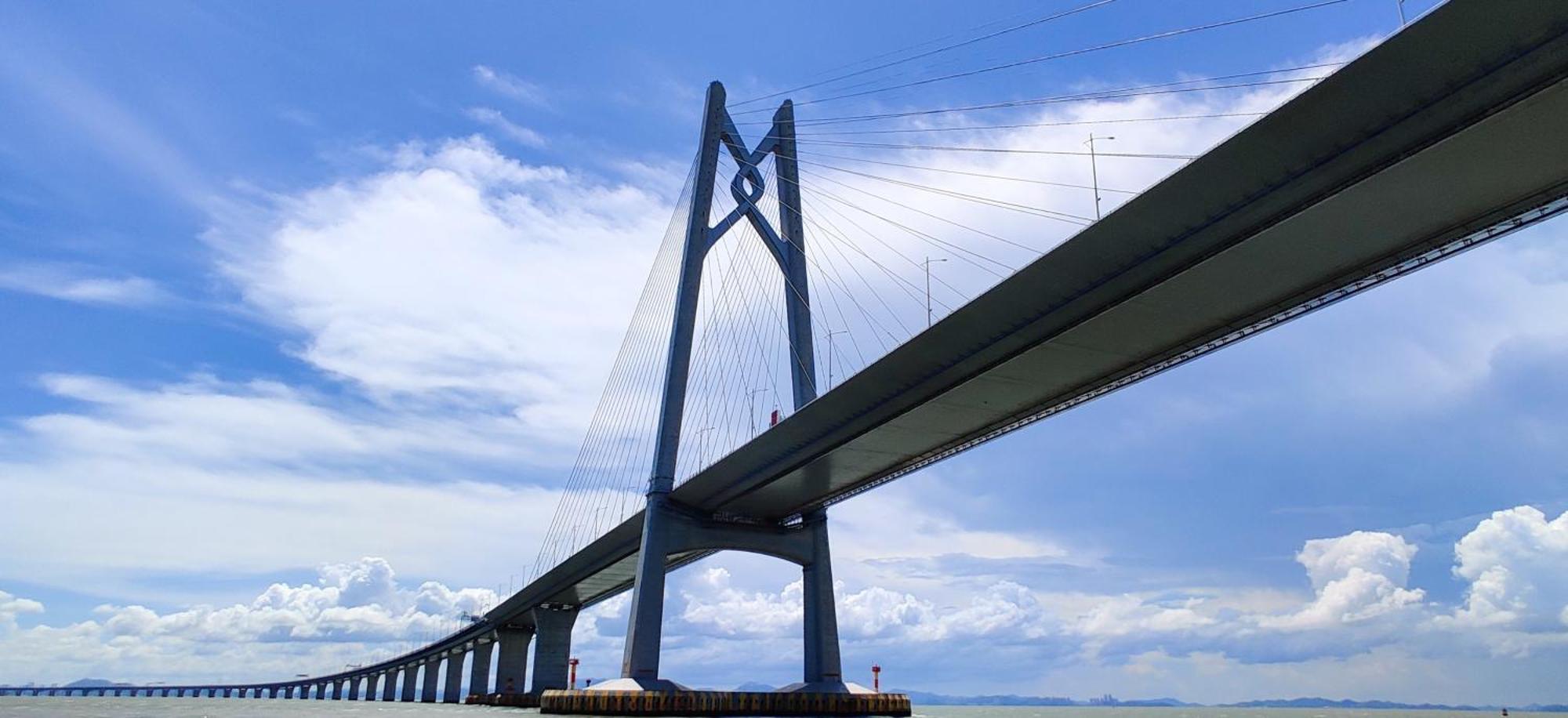 Готель Crowne Plaza Macau By Ihg Екстер'єр фото The Yangzhou Yangtze Bridge