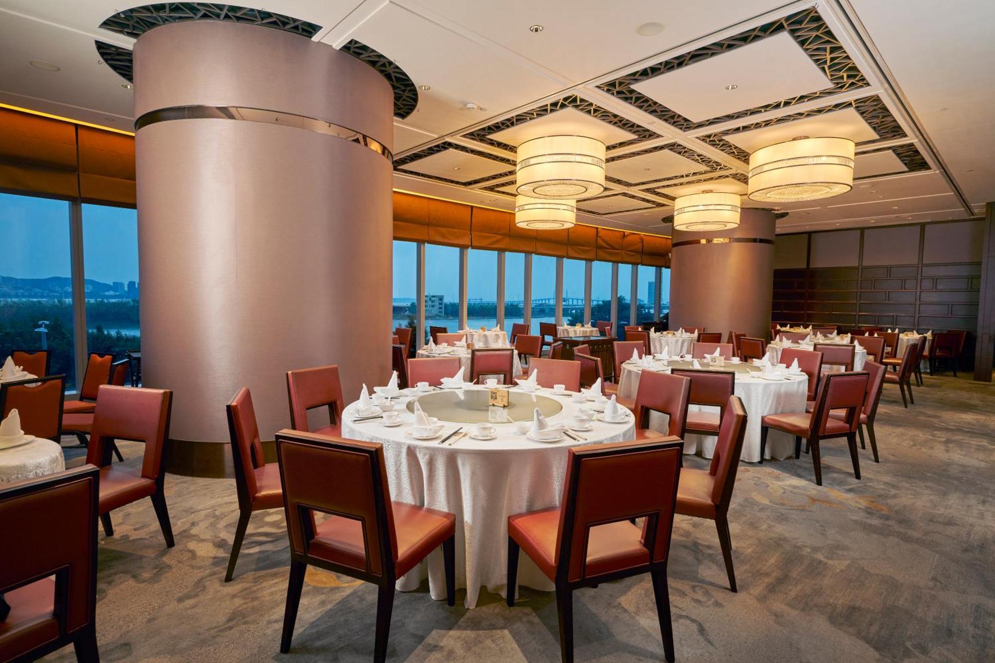 Готель Crowne Plaza Macau By Ihg Екстер'єр фото The interior of Jade Room